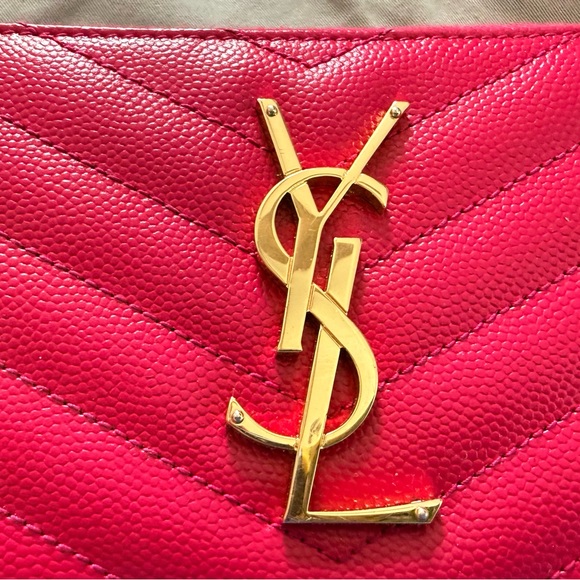 Yves Saint Laurent Pink Quilted Leather Wallet - Picture 2 of 12